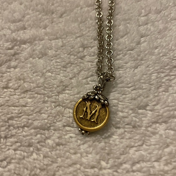 M pendant vintage looking necklace - Picture 5 of 6